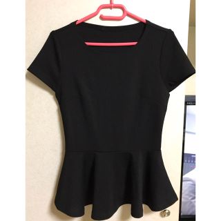 フォーエバートゥエンティーワン(FOREVER 21)のForever21 💓 新品未着用 💓ペプラムトップス(カットソー(半袖/袖なし))