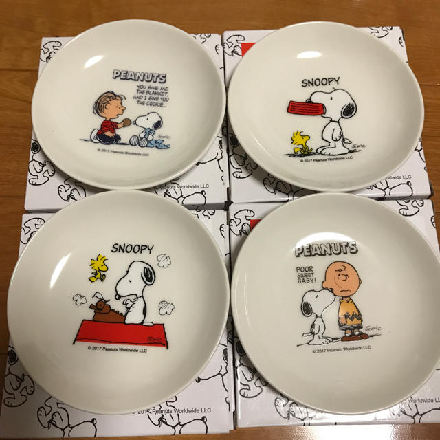 Snoopy 新品未使用 スヌーピー小皿4枚セットの通販 By Marya S Shop スヌーピーならラクマ
