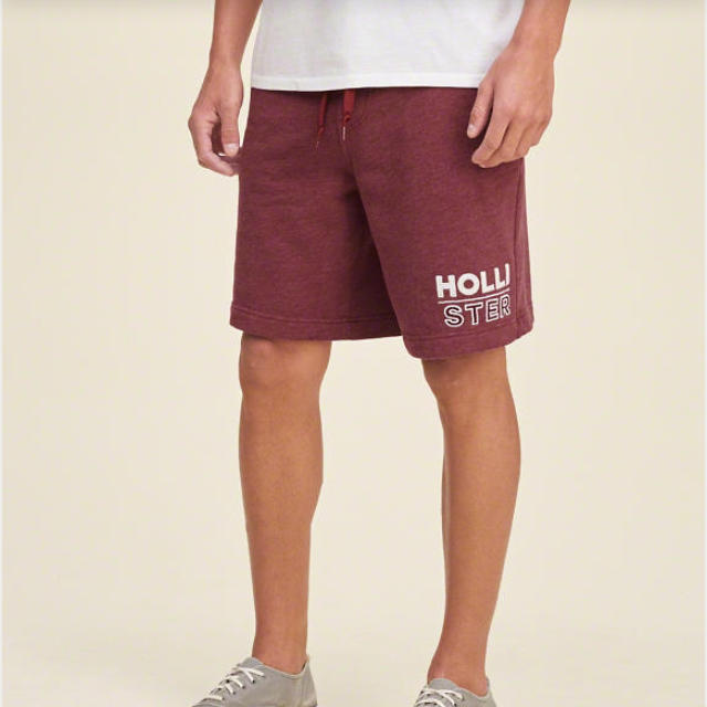 Hollister(ホリスター)の新品未使用 Mサイズ ホリスター スウェットショーツ バーガンディ メンズのパンツ(ショートパンツ)の商品写真