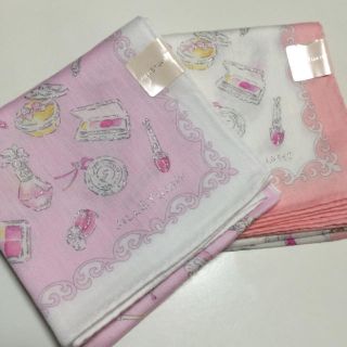 ジルスチュアート(JILLSTUART)の【週末削除】新品 ジルスチュアート ハンカチ 2枚(ハンカチ)