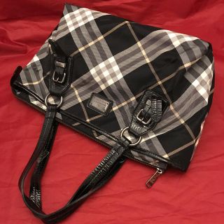 バーバリー(BURBERRY)のBurberryブラックチェックトートバッグ☆(トートバッグ)