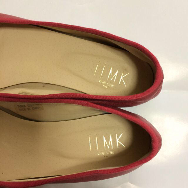 iiMK(アイアイエムケー)のiiMK 赤パンプス レディースの靴/シューズ(ハイヒール/パンプス)の商品写真