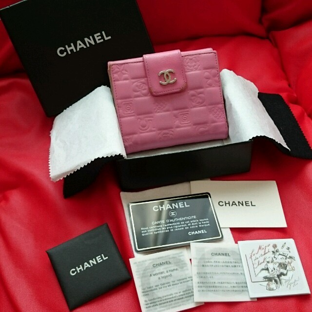 CHANEL(シャネル)のリペア済み☆シャネルアイコン二つ折り財布 レディースのファッション小物(財布)の商品写真