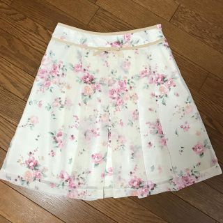 パターンフィオナ(PATTERN fiona)の花柄スカート PATTERN fiona(ひざ丈スカート)