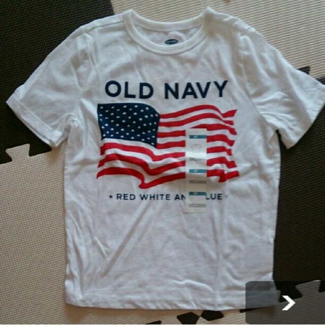 Old Navy(オールドネイビー)の新品 100 オールドネイビー 国旗柄 キッズ/ベビー/マタニティのキッズ服女の子用(90cm~)(Tシャツ/カットソー)の商品写真