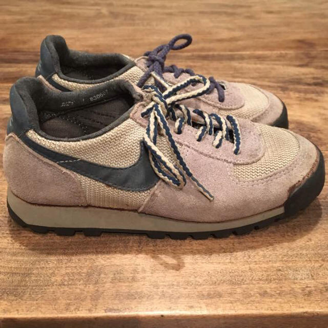 NIKE(ナイキ)の80’S NIKE ボーイズ ナイキ acg ラバドーム アプローチ ハラチ好き キッズ/ベビー/マタニティのキッズ靴/シューズ(15cm~)(アウトドアシューズ)の商品写真