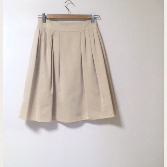 M-premier(エムプルミエ)の♢新品未使用  【M-PREMIER】36  スカート レディースのスカート(ひざ丈スカート)の商品写真
