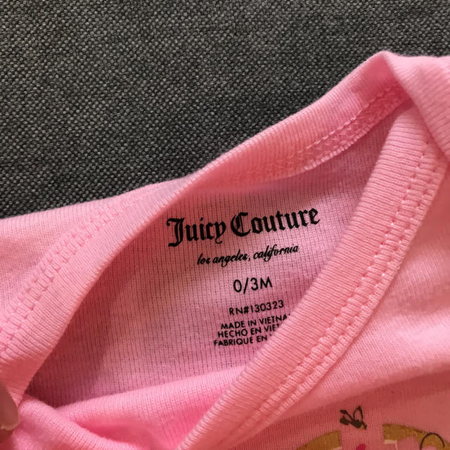 Juicy Couture(ジューシークチュール)のまり様専用です送料無料新品ジューシークチュールロンパース0-3month キッズ/ベビー/マタニティのベビー服(~85cm)(ロンパース)の商品写真