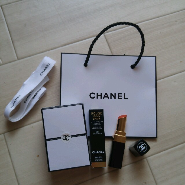 CHANEL(シャネル)のルージュココ☆限定色☆CHANEL☆新品未使用 コスメ/美容のベースメイク/化粧品(口紅)の商品写真