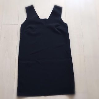 フォーエバートゥエンティーワン(FOREVER 21)の新品！FOREVER21  ブラックワンピース(ひざ丈ワンピース)