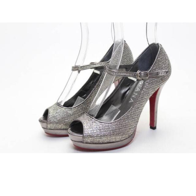 DIANA(ダイアナ)のDIANA キラキラグリッターパンプス(21.5G)ダイアナ レディースの靴/シューズ(ハイヒール/パンプス)の商品写真