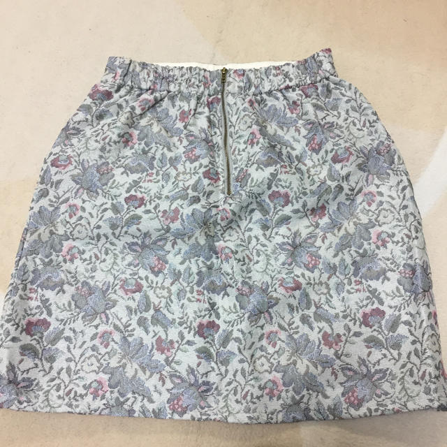 one after another NICE CLAUP(ワンアフターアナザーナイスクラップ)のゴブラン織りスカート レディースのスカート(ミニスカート)の商品写真