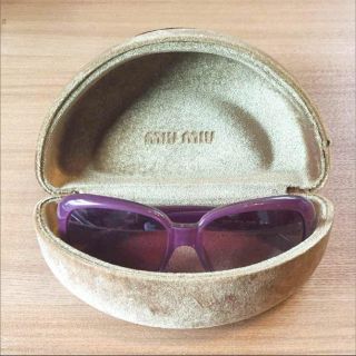 MIU MIU(パープル/紫色系)のフリマアイテム一覧 MIU MIU(パープル/紫色系)のフリマアイテム一覧