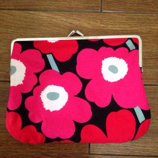 マリメッコ(marimekko)のmarimekkoポーチ(ポーチ)