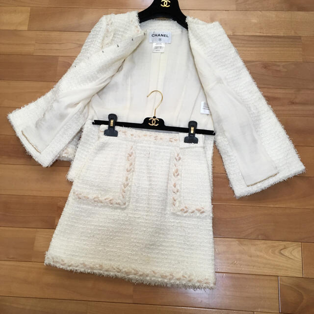 CHANEL - CHANEL スーツの通販 by 安奈's shop|シャネルならラクマ