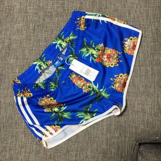 アディダス(adidas)のにゃー 様 専用【7/31まで】(ショートパンツ)