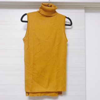 ユニクロ(UNIQLO)の【未使用】メリノブレンドリブタートルネックセーター (カットソー(半袖/袖なし))