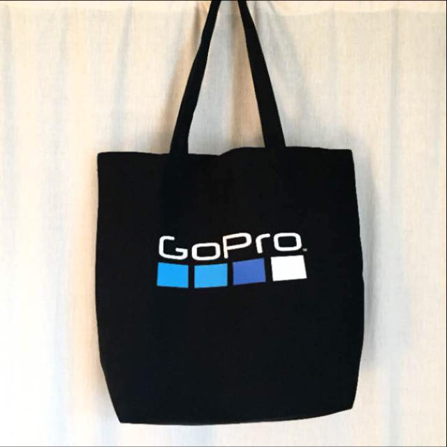 GoPro(ゴープロ)の非売品 Gopro(ゴープロ）トートバッグ クリアファイルとノート付き レディースのバッグ(トートバッグ)の商品写真