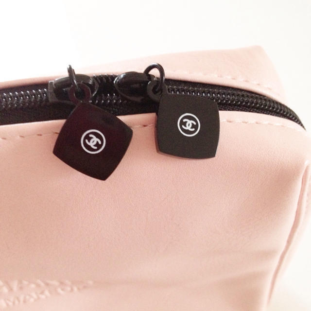 CHANEL - 新品シャネルポーチ