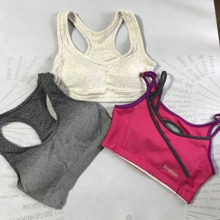 リーボック(Reebok)のリーボック ブラトップとノーブランドのブラトップ3点セット(ヨガ)