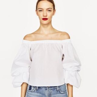 ザラ(ZARA)の★ZARA オフショルダートップス★(カットソー(半袖/袖なし))