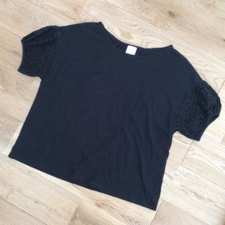 シャンブルドゥシャーム(chambre de charme)のchambre de charme レース パフスリーブ Tシャツ ブラック(Tシャツ(半袖/袖なし))