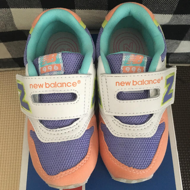 New Balance(ニューバランス)のsnow様専用【新品】ニューバランス 996 キッズ（14.5㎝） キッズ/ベビー/マタニティのベビー靴/シューズ(~14cm)(スニーカー)の商品写真