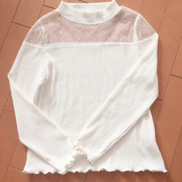 evelyn(エブリン)の【evelyn】ドットレースTops レディースのトップス(カットソー(長袖/七分))の商品写真