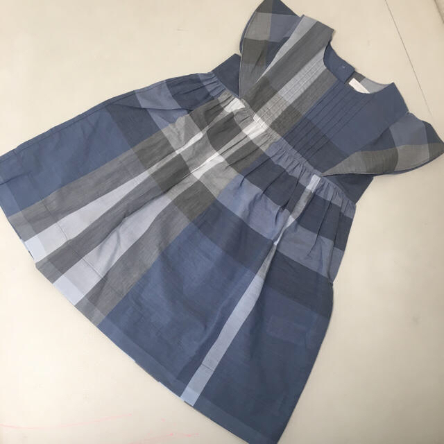 BURBERRY(バーバリー)の【 まる様 ご専用です 】おまとめ2点 キッズ/ベビー/マタニティのキッズ服女の子用(90cm~)(ワンピース)の商品写真