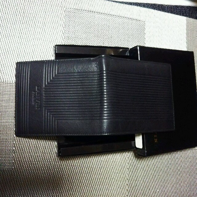 LANVIN(ランバン)の☆気まぐれ値下げ♪LANVIN 二つ折り 財布 ブラック メンズのファッション小物(折り財布)の商品写真