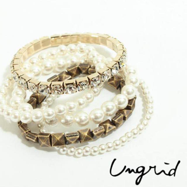 Ungrid(アングリッド)のungrid 5連MIXパールブレス ★大人気 レディースのアクセサリー(ブレスレット/バングル)の商品写真