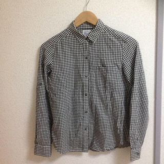 ユニクロ(UNIQLO)のシャツ(シャツ/ブラウス(長袖/七分))