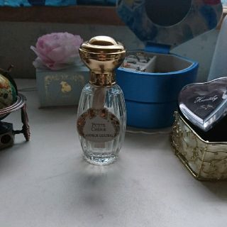 アニックグタール(Annick Goutal)のアニックグタール プチシェリー(香水(女性用))