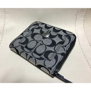 コーチ(COACH)のcoach 二つ折りラウンドファスナー 財布 値下げしました、(財布)