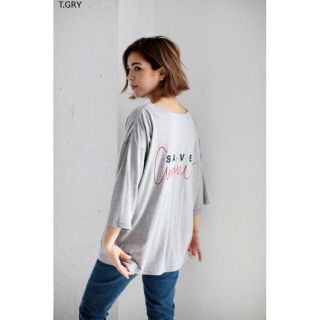 アズールバイマウジー(AZUL by moussy)のTシャツ グレー(Tシャツ(長袖/七分))