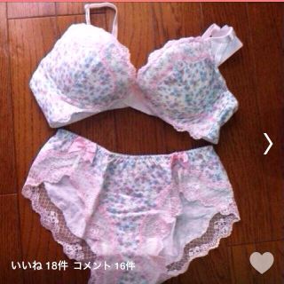 ピーチジョン(PEACH JOHN)のピーチジョン❤花柄❤下着セット❤32C(ルームウェア)