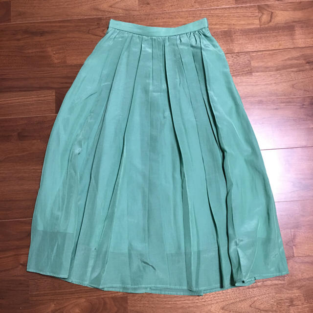 JUSGLITTY(ジャスグリッティー)のジャスグリッティー ベルト付エアリースカート レディースのスカート(ロングスカート)の商品写真
