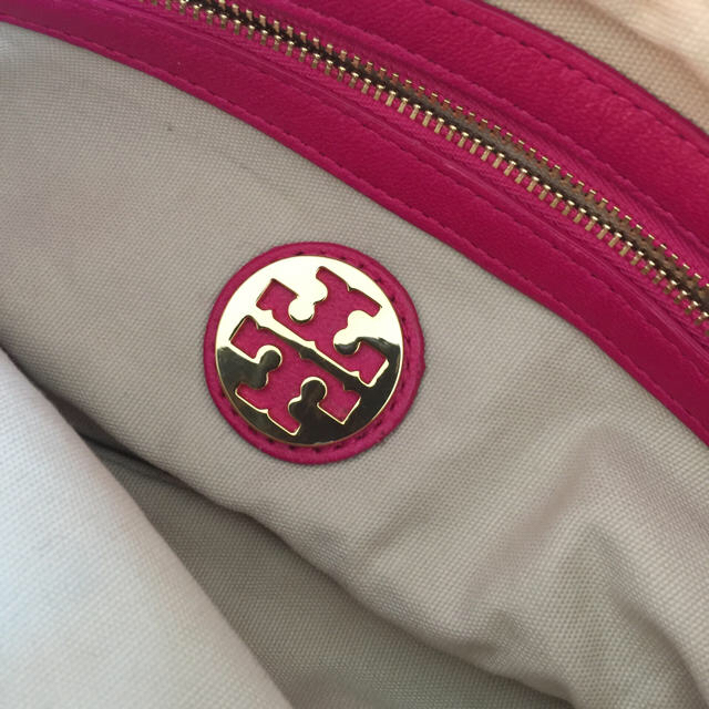 Tory Burch(トリーバーチ)のサマーバーゲン トリーバーチ クラッチバッグ レディースのバッグ(クラッチバッグ)の商品写真