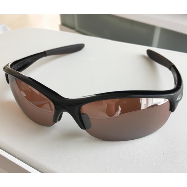 Oakley(オークリー)のオークリー サングラス ブロンズ 超美品 メンズのファッション小物(サングラス/メガネ)の商品写真