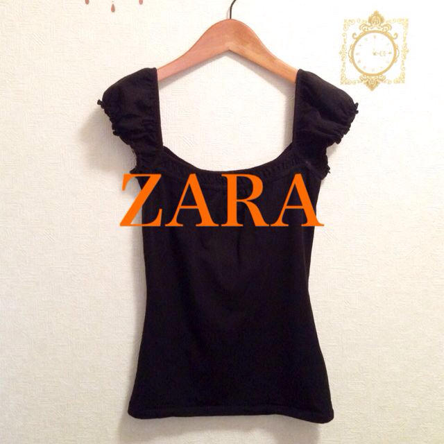 ZARA(ザラ)のZARAザラパフスリーブカットソー黒 レディースのトップス(カットソー(半袖/袖なし))の商品写真