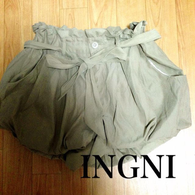 INGNI(イング)のイング バルーンショートパンツ レディースのパンツ(ショートパンツ)の商品写真
