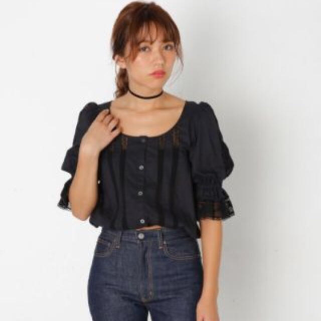 SLY(スライ)の黒♡TIROL LACE FRILL TOPS♡SLY♡レーストップス レディースのトップス(カットソー(半袖/袖なし))の商品写真