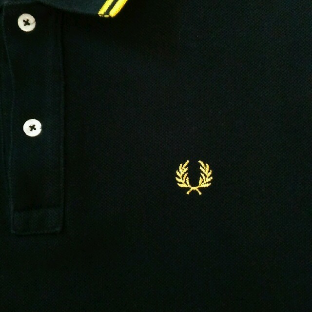 FRED PERRY(フレッドペリー)の【美品】FRED PERRYポロシャツ　※サイズL メンズのトップス(ポロシャツ)の商品写真