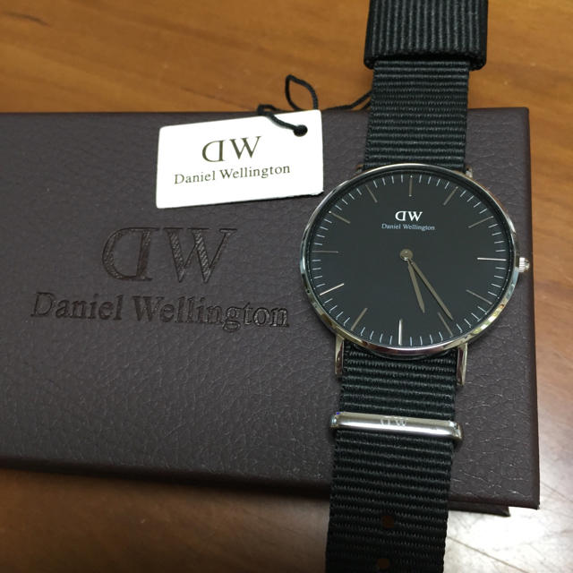 Daniel Wellington(ダニエルウェリントン)の★りこりん様専用★[週末セール！]ダニエルウェリントン DW00100151  レディースのファッション小物(腕時計)の商品写真