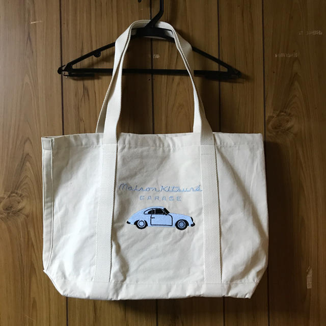 MAISON KITSUNE'(メゾンキツネ)のmaison kitsune garage キャンバストートバッグ レディースのバッグ(トートバッグ)の商品写真