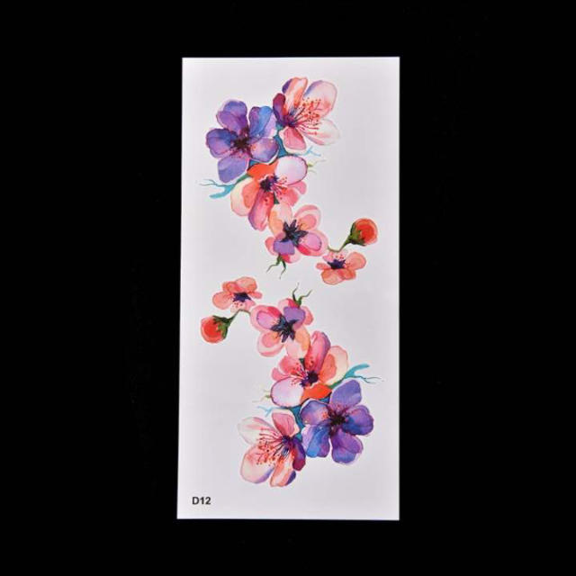 momi様専用!可愛い!!さくらの花びらタトゥーシール2枚の通販 momi様専用!可愛い!!さくらの花びらタトゥーシール2枚の通販