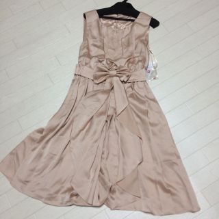 新品タグ付き!ギャラリービスコンティ リボン ステッチワンピース サイズ 2