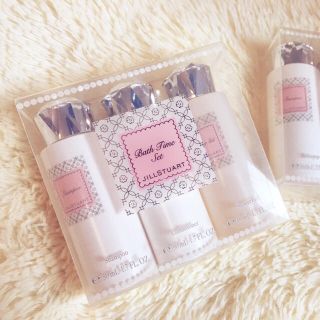 ジルスチュアート(JILLSTUART)の♡kira様専用♡ジルスチュアートトラベルバスタイムセット×2(バスグッズ)