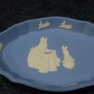 ウェッジウッド(WEDGWOOD)のピーターラビット　ウエッジウッド　ジャスパートレイ　稀少(小物入れ)