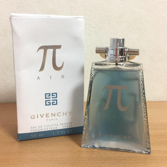 GIVENCHY   GIVENCHYπ AIR 香水の通販 by くま's shop｜ジバンシィ